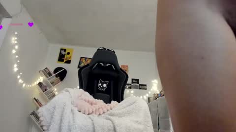 Snapshot of yury_sun chatting on 03/06/25, 03:02 paola online show from 03/06/25, 03:02