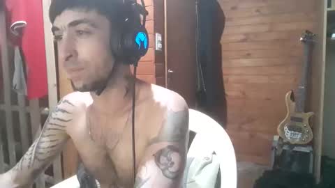 Yuumi online show from 11/26/25, 08:48