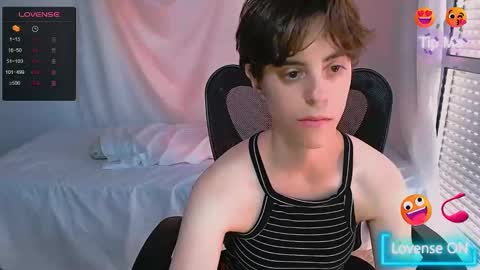 Snapshot of yuyito15 chatting on 02/13/25, 09:17 Yuyu online show from 02/13/25, 09:17