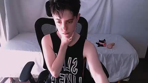 Snapshot of yuyito15 chatting on 09/09/25, 04:28 Yuyu online show from 09/09/25, 04:28