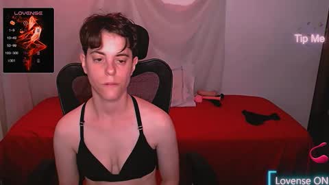 Snapshot of yuyito15 chatting on 11/30/25, 01:20 Yuyu online show from 11/30/25, 01:20