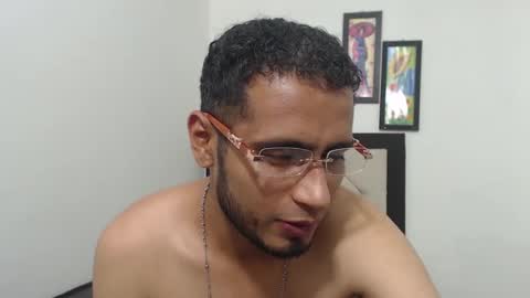 Snapshot of yuyussthh chatting on 11/20/25, 04:56 yuyussthh online show from 11/20/25, 04:56