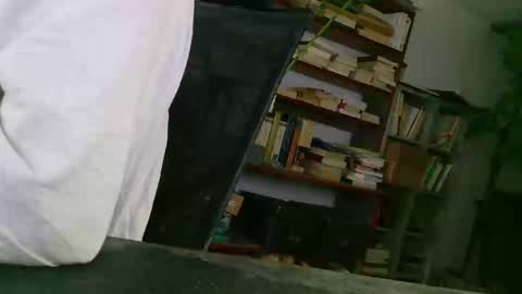 Snapshot of yvanbonar181018 chatting on 09/30/25, 07:13 yvanbonar181018 online show from 09/30/25, 07:13