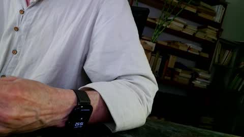 Snapshot of yvanbonar181018 chatting on 10/02/25, 01:51 yvanbonar181018 online show from 10/02/25, 01:51