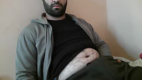 Snapshot of yxxtxxdentyk chatting on 12/09/24, 05:29 Bi BearXXX online show from 12/09/24, 05:29