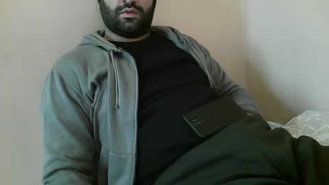 Snapshot of yxxtxxdentyk chatting on 12/10/24, 04:56 Bi BearXXX online show from 12/10/24, 04:56