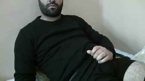Snapshot of yxxtxxdentyk chatting on 12/10/24, 07:58 Bi BearXXX online show from 12/10/24, 07:58