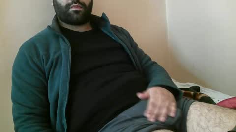 Snapshot of yxxtxxdentyk chatting on 12/13/24, 05:49 Bi BearXXX online show from 12/13/24, 05:49