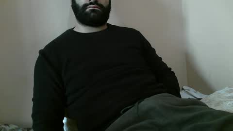 Snapshot of yxxtxxdentyk chatting on 12/31/24, 05:11 Bi BearXXX online show from 12/31/24, 05:11