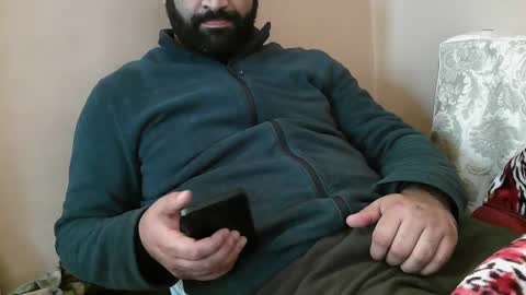 Snapshot of yxxtxxdentyk chatting on 01/15/25, 06:33 Bi BearXXX online show from 01/15/25, 06:33