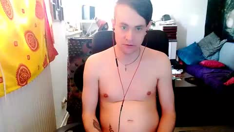 Snapshot of yyscript chatting on 03/07/25, 03:49 online show from 03/07/25, 03:49