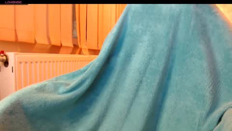 Snapshot of yzza_suave chatting on 02/12/25, 08:29 yzza_suave online show from 02/12/25, 08:29