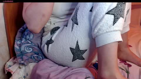 Snapshot of yzza_suave chatting on 02/25/25, 06:42 yzza_suave online show from 02/25/25, 06:42