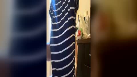 yzza_suave online show from 06/24/26, 10:03