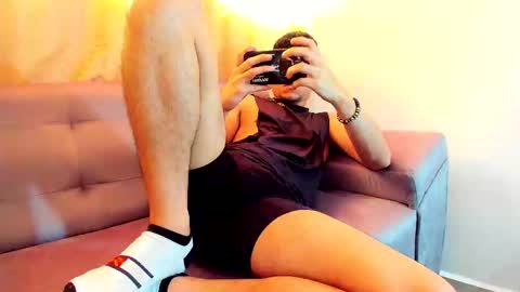 Snapshot of zac_joness chatting on 02/28/25, 01:58 zac online show from 02/28/25, 01:58