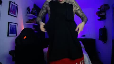 zac_muller1 online show from 03/16/26, 04:07