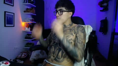 zac_muller1 online show from 04/09/26, 05:18