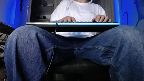 Snapshot of zac_watson chatting on 02/06/25, 06:13 Zac Freelance model online show from 02/06/25, 06:13