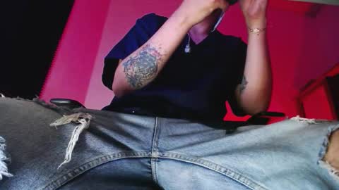 Zac Freelance model online show from 12/14/25, 10:58