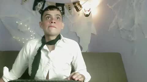 ZACARIAS online show from 10/26/25, 03:45