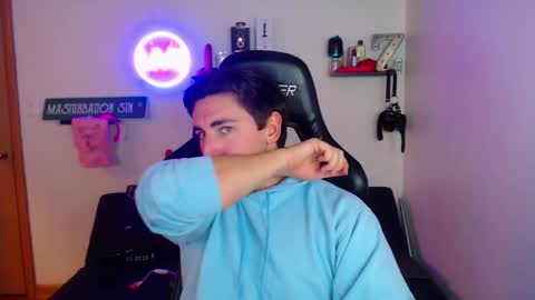 Zach Rhyder online show from 12/03/24, 02:14