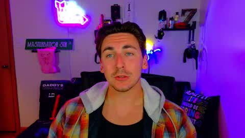 Zach Rhyder online show from 09/28/25, 01:44