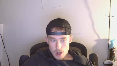 zachmcw25 online show from 11/25/25, 09:09