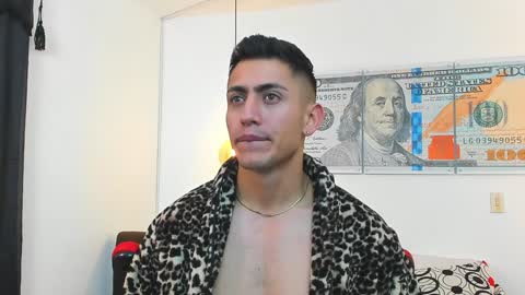 zachpri20 online show from 01/02/25, 11:41