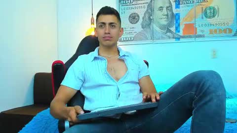 zachpri20 online show from 03/10/25, 02:59