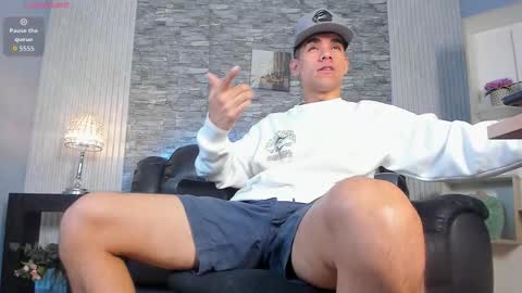 zack_joness10 online show from 02/15/26, 03:36