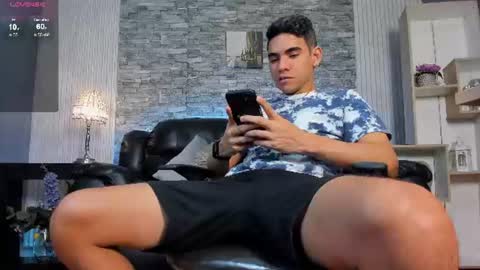 Snapshot of zack_joness10 chatting on 06/16/26, 04:15 zack_joness10 online show from 06/16/26, 04:15
