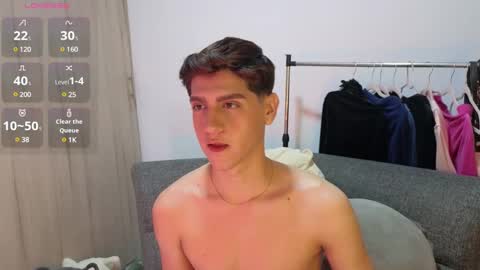 Snapshot of zackary_025 chatting on 12/09/24, 05:51 Zack online show from 12/09/24, 05:51