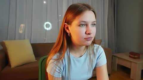 Marina online show from 10/17/25, 01:03