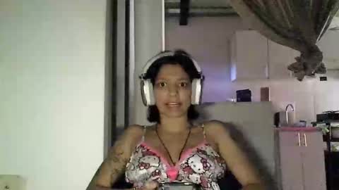 Zafiro online show from 05/28/26, 02:03