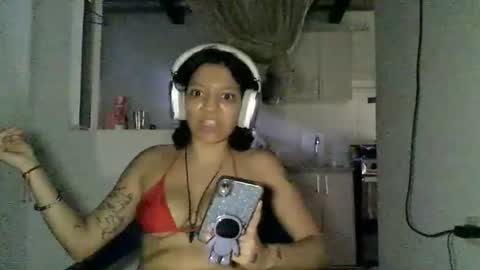 Zafiro online show from 07/18/26, 02:21