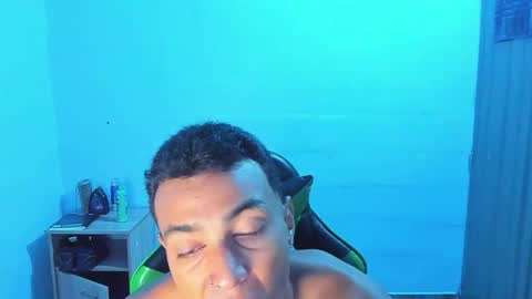 BiG Zafiro online show from 12/23/25, 11:08