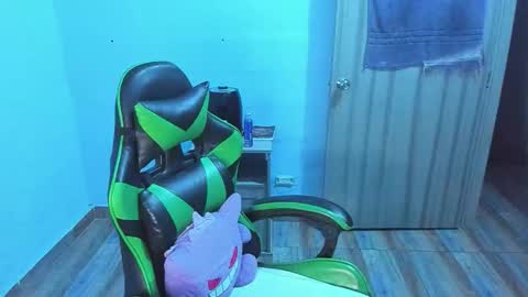 BiG Zafiro online show from 01/06/26, 11:25