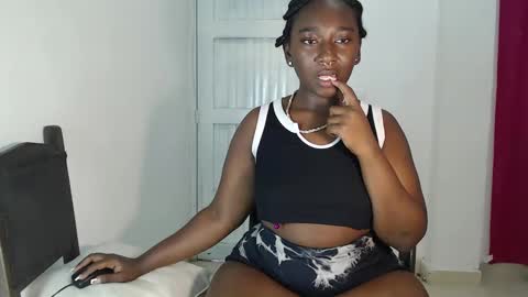 Snapshot of zahhysims chatting on 01/25/25, 07:49 zahhy online show from 01/25/25, 07:49