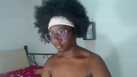 Snapshot of zahhysims chatting on 02/23/25, 04:13 zahhy online show from 02/23/25, 04:13