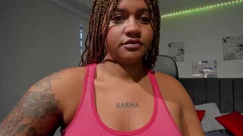 Snapshot of zahra_rose chatting on 03/10/25, 11:42 zahra_rose online show from 03/10/25, 11:42
