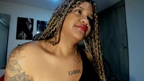 Snapshot of zahra_rose chatting on 09/17/25, 06:42 zahra_rose online show from 09/17/25, 06:42