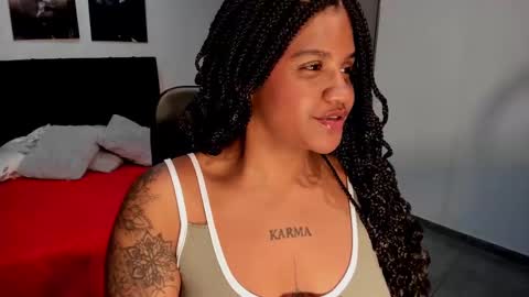 Snapshot of zahra_rose chatting on 09/22/25, 07:27 zahra_rose online show from 09/22/25, 07:27