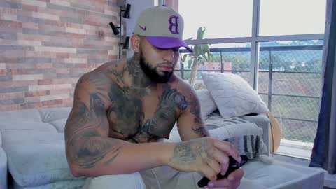 Snapshot of zain_diesel7 chatting on 01/13/25, 11:30 INSTAGRAM yormanfit7 online show from 01/13/25, 11:30