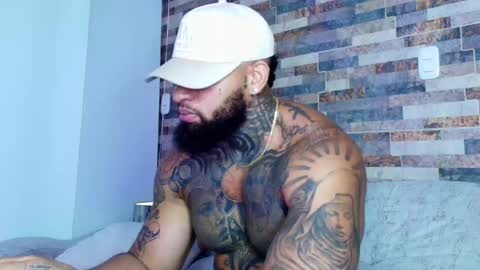 Snapshot of zain_diesel7 chatting on 09/23/25, 01:41 INSTAGRAM yormanfit7 online show from 09/23/25, 01:41