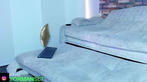 Snapshot of zain_diesel7 chatting on 11/13/25, 12:37 INSTAGRAM yormanfit7 online show from 11/13/25, 12:37