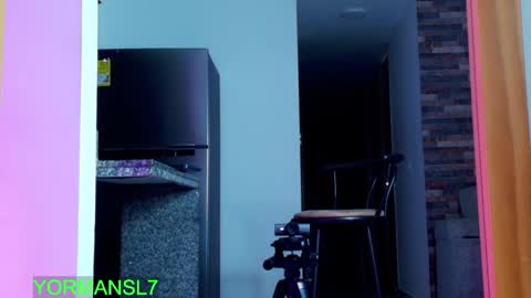 Snapshot of zain_diesel7 chatting on 11/29/25, 11:41 INSTAGRAM yormanfit7 online show from 11/29/25, 11:41