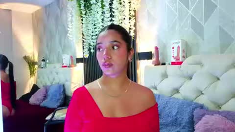 Snapshot of zaira_bonny chatting on 07/18/26, 04:44 Zaira Bonny online show from 07/18/26, 04:44