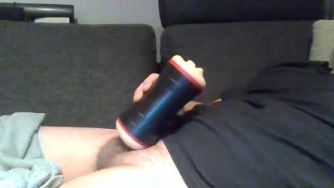 Snapshot of zakksten chatting on 10/23/25, 10:19 Zakk online show from 10/23/25, 10:19