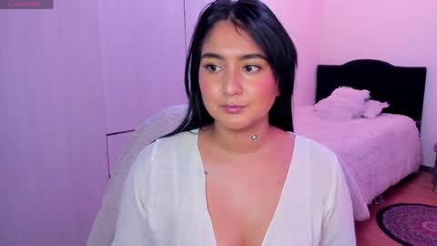 zakura_ania online show from 04/25/26, 09:56