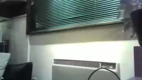 Snapshot of zalina2 chatting on 10/12/25, 01:15 zalina2 online show from 10/12/25, 01:15